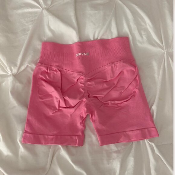 DFYNE Impact Shorts in Blossom Pink - Picture 5 of 5